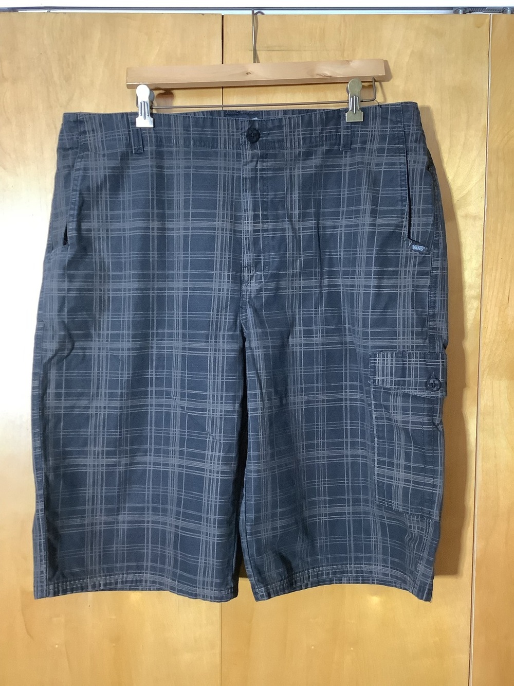 Vans black and brown shorts, size 38